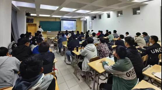 33c21106751efcefa36ea748a48647ee